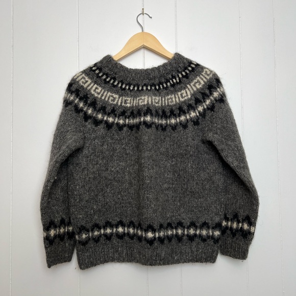 VINTAGE | Wool Sweater - Picture 4 of 8